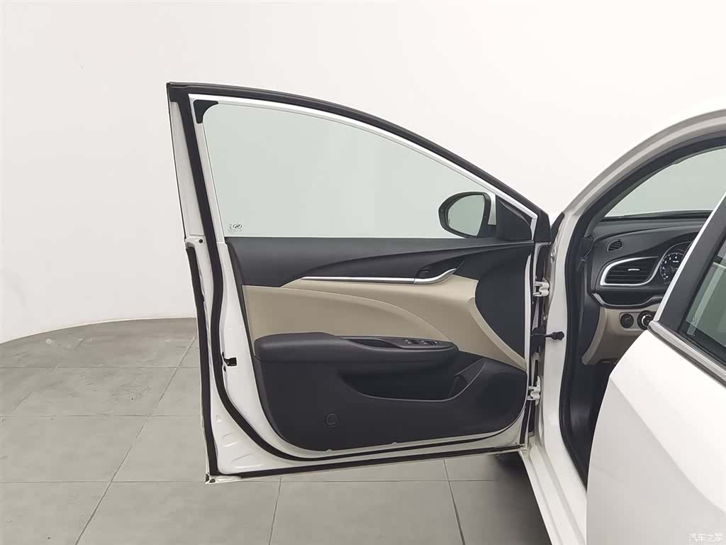 Buick V, 2018 8