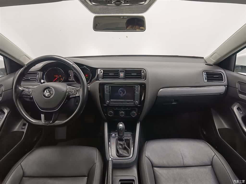 Volkswagen Sagitar, 2019 все фото