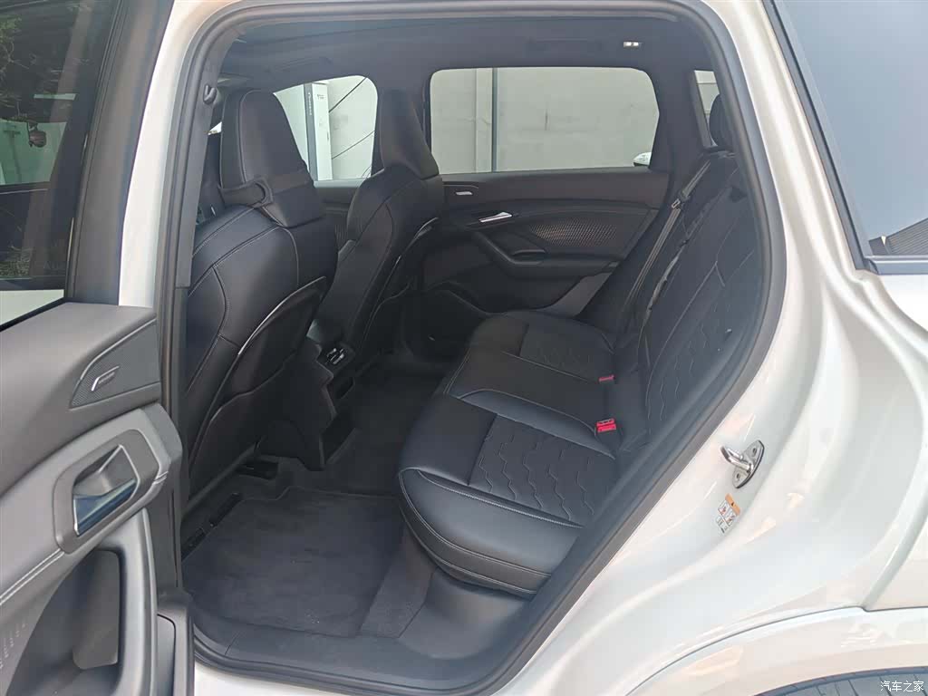 Audi e-tron, 2025 9