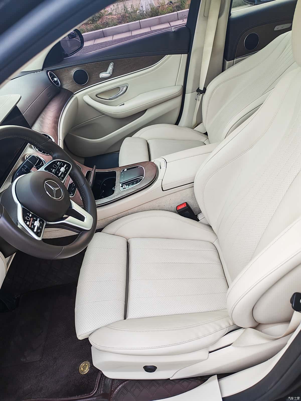 Mercedes-Benz E-Class, 2019 15