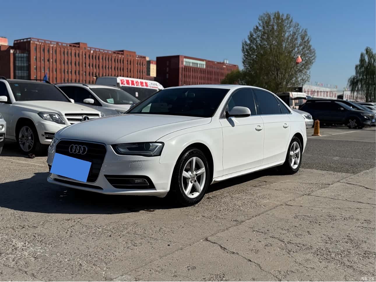 Audi A4L, 2014 1