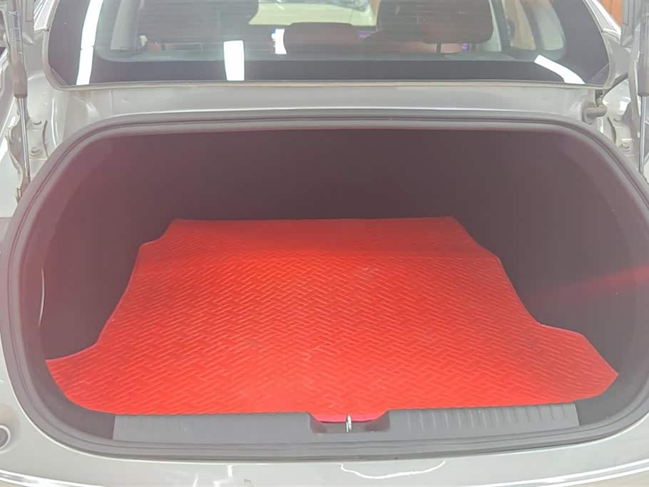 XPENG P7