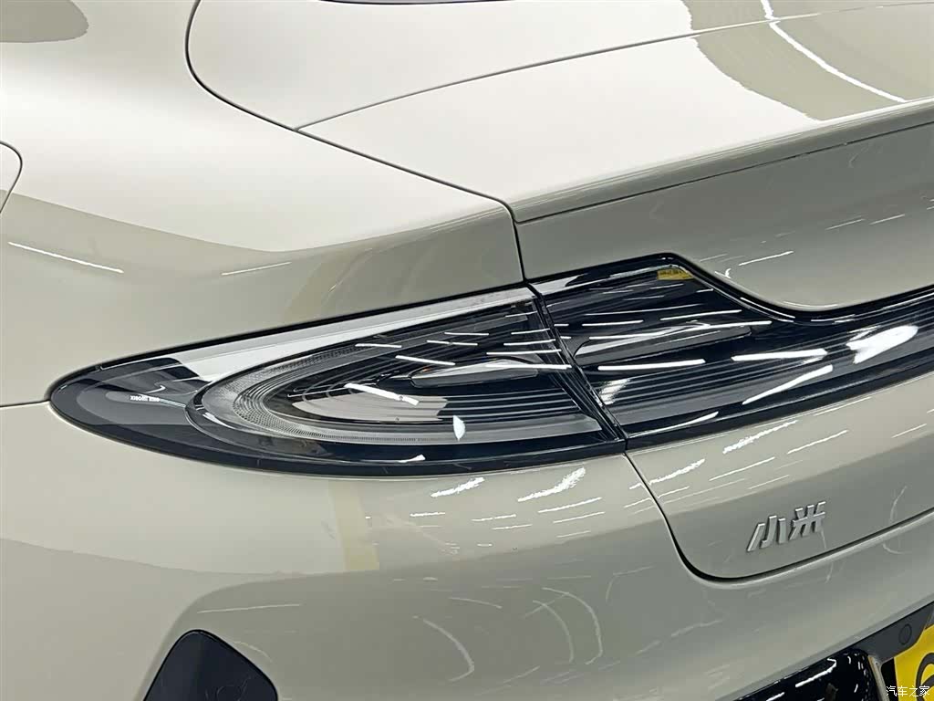 Xiaomi SU7, 2025 10
