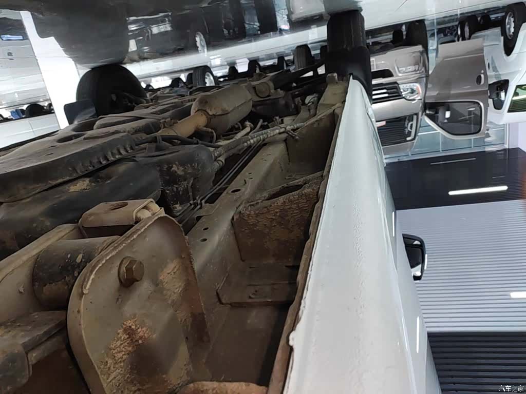 Maxus V80, 2023 21