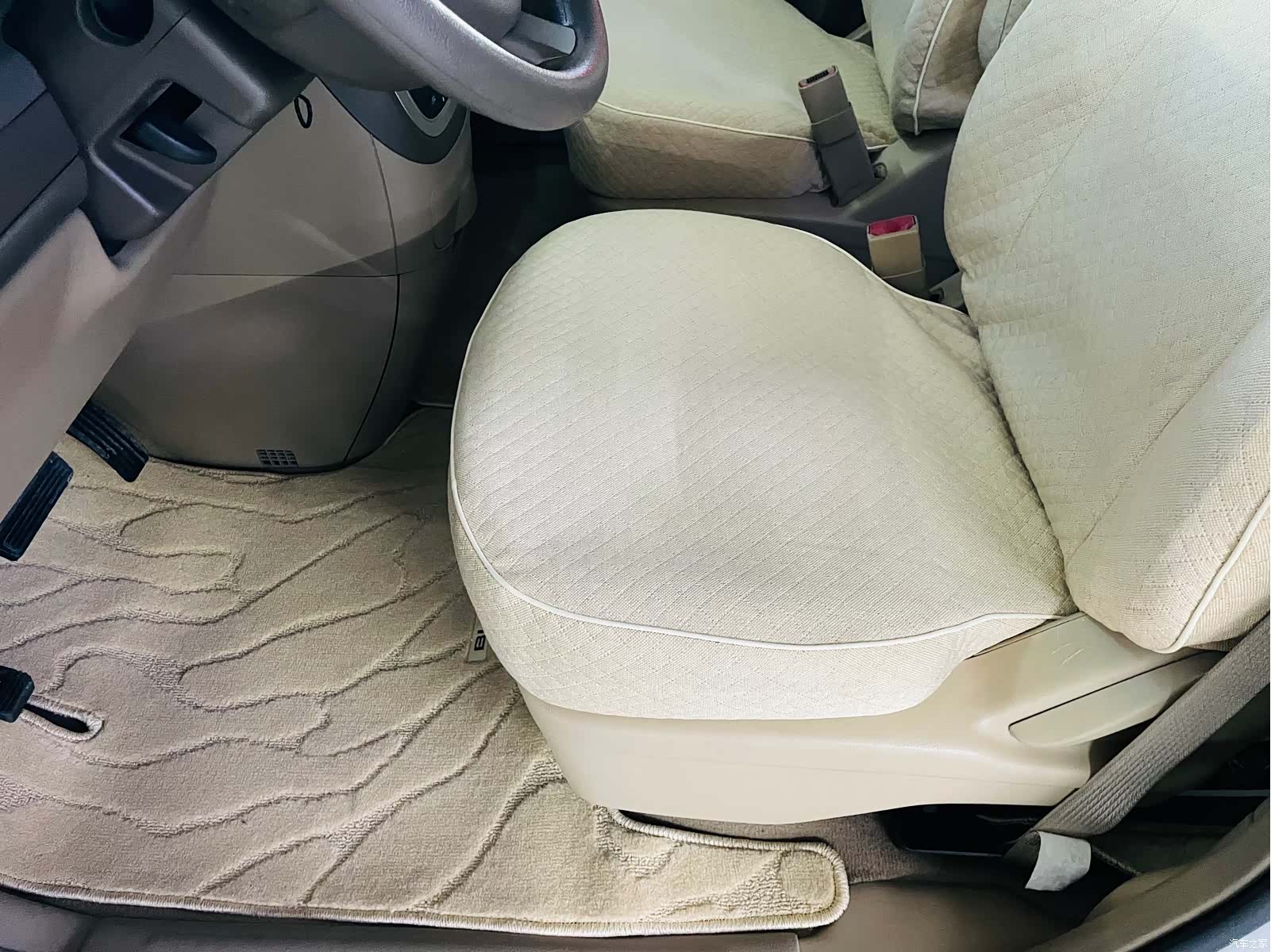 Buick GL8, 2013 12