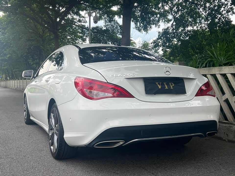Mercedes-Benz CLA