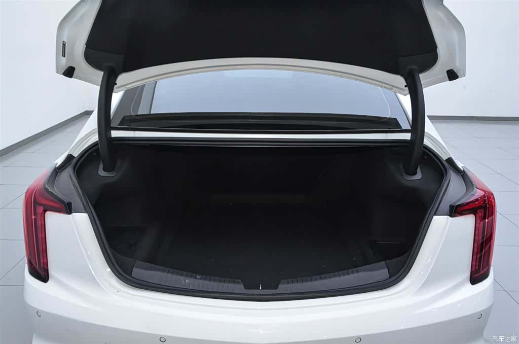Cadillac CT5, 2021 27
