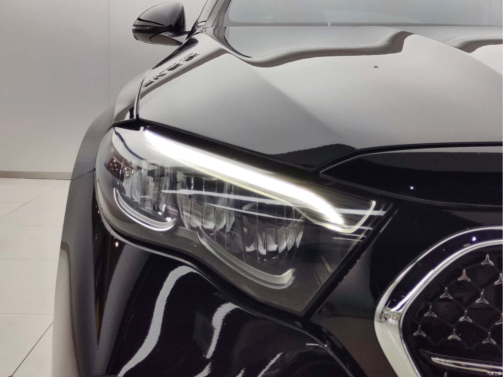 Mercedes-Benz E-Class, 2024 8