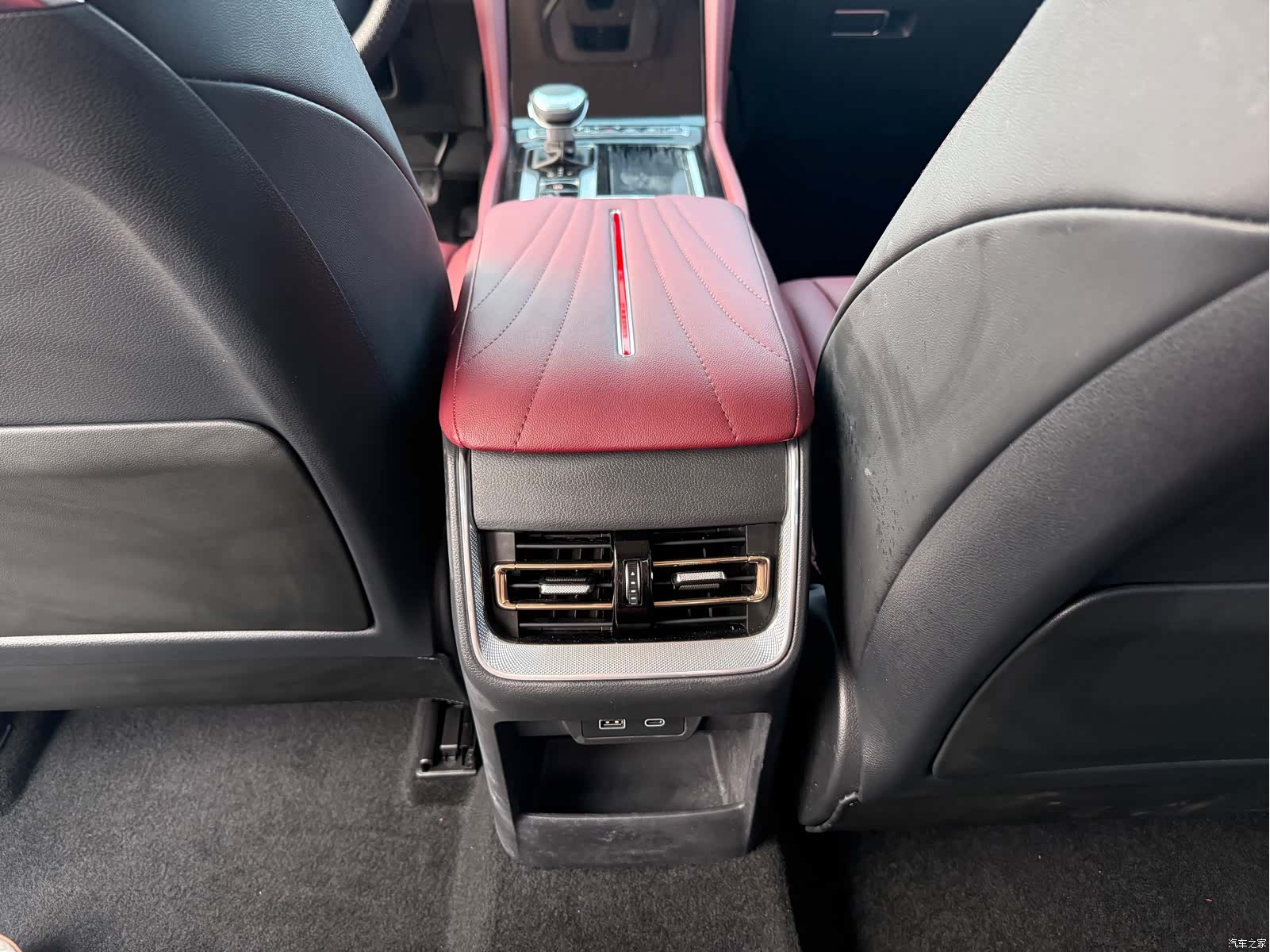 Hongqi H5, 2024 8