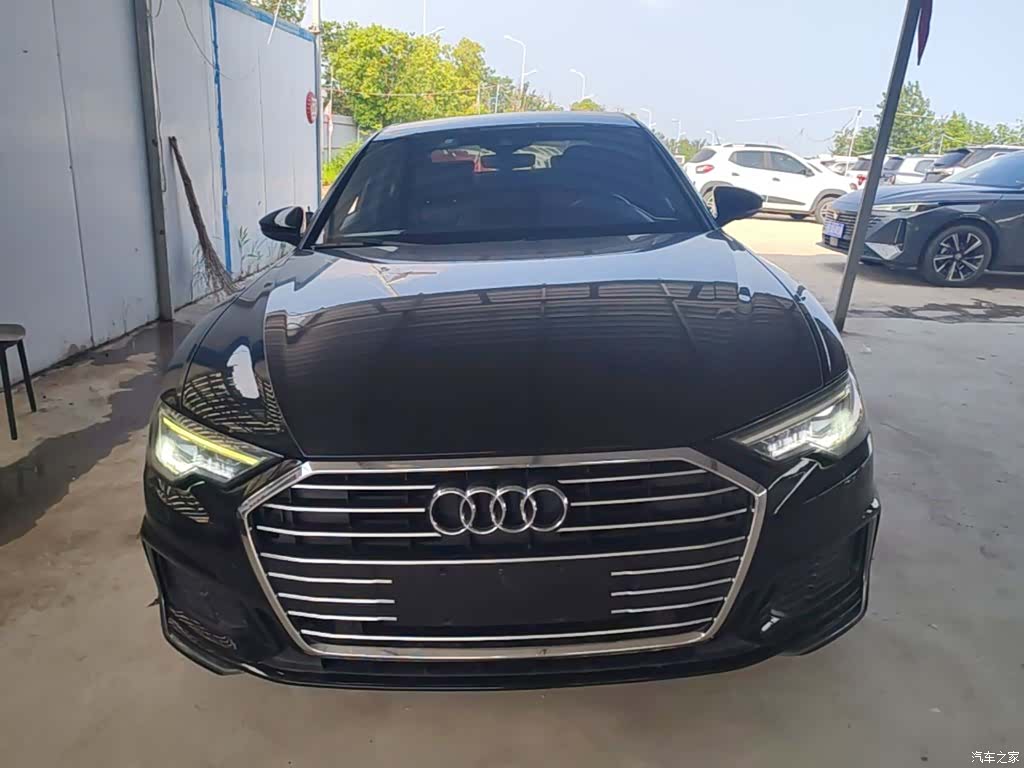 Audi A6L, 2022 3