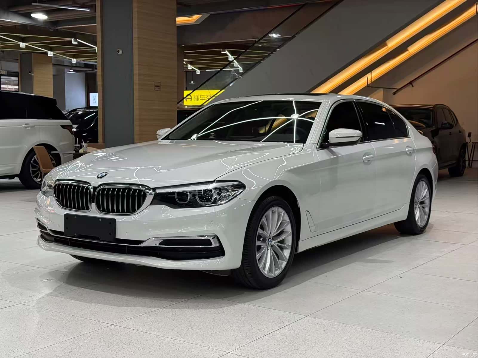 BMW 5 Series, 2020 1