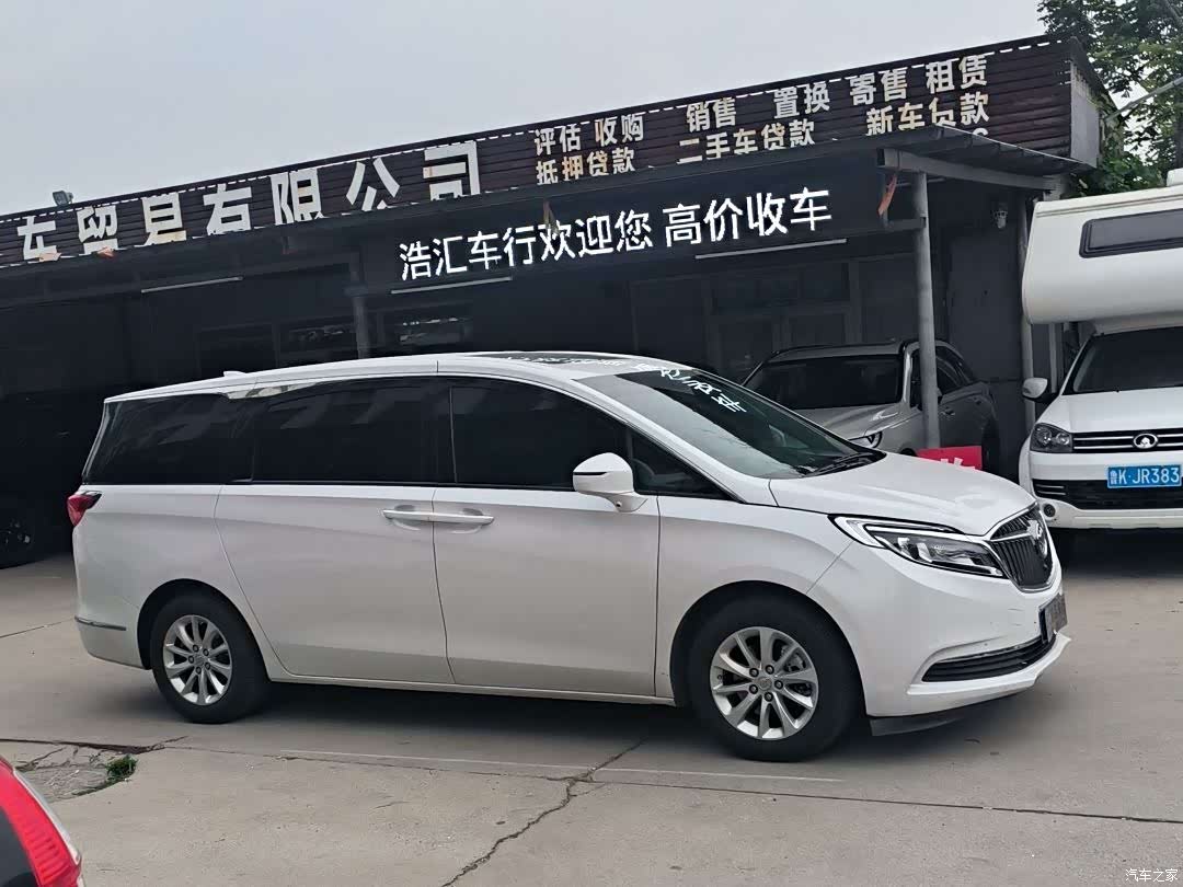 Buick GL8, 2020 3