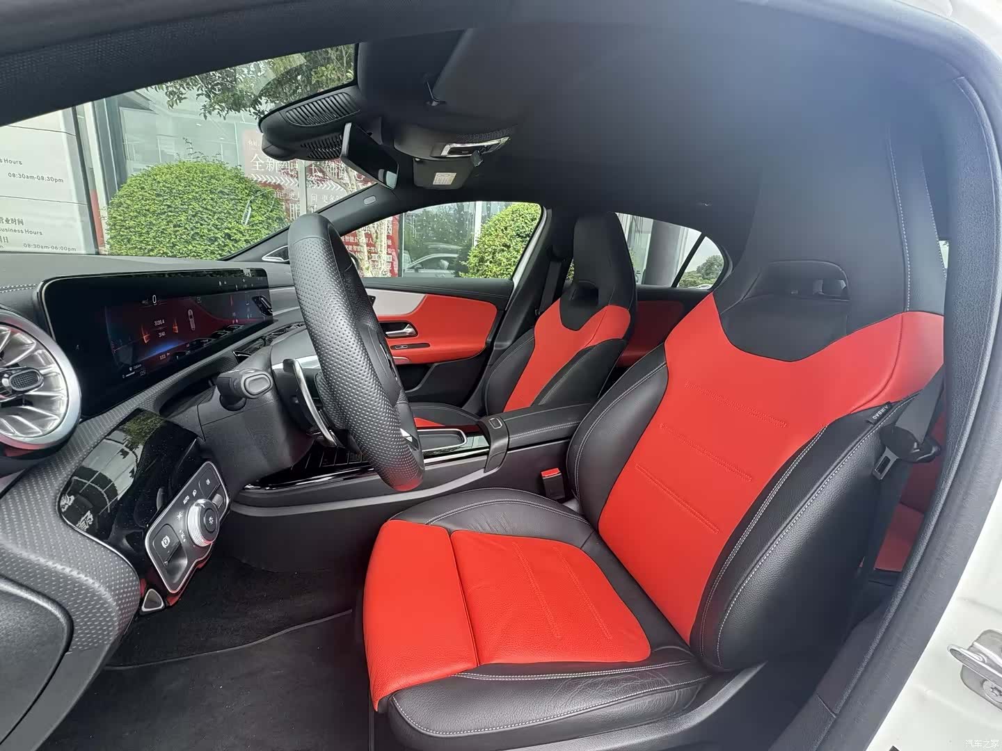 Mercedes-Benz A-Class, 2025 23