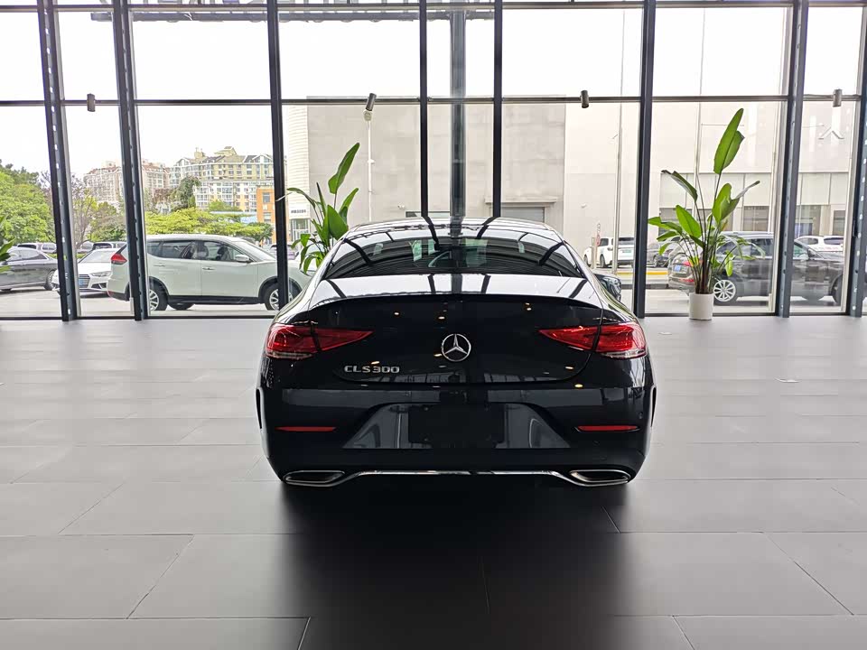 Mercedes-Benz CLS