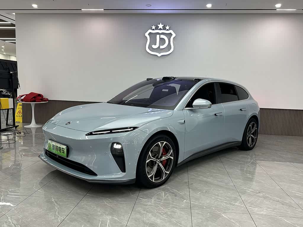 NIO ET5T