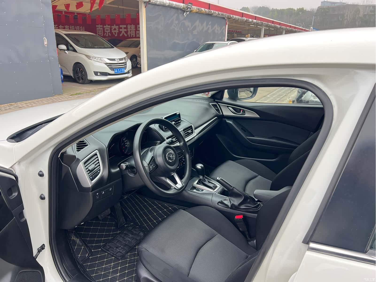 Mazda Mazda3, 2018 8