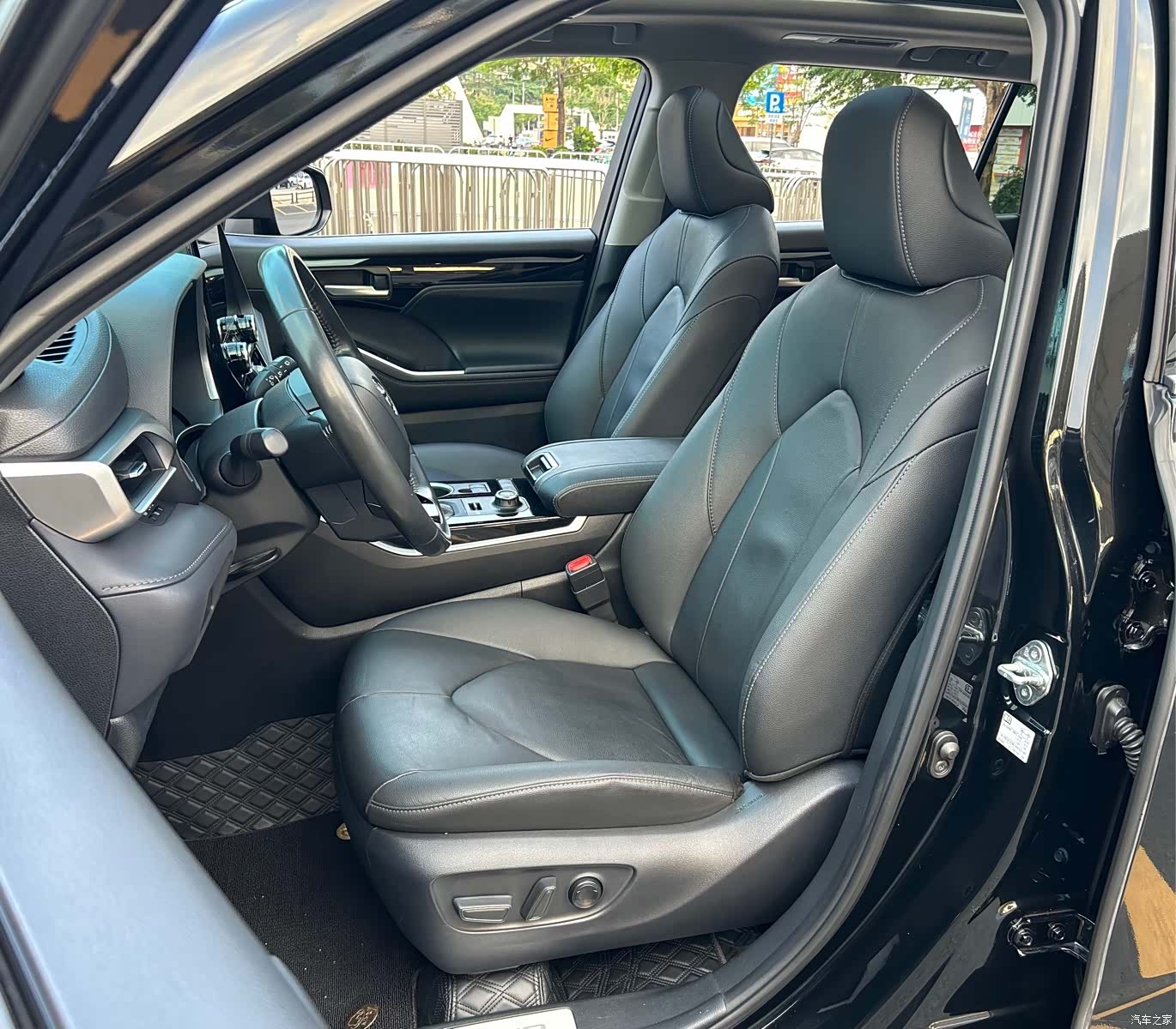 Toyota Highlander, 2023 11