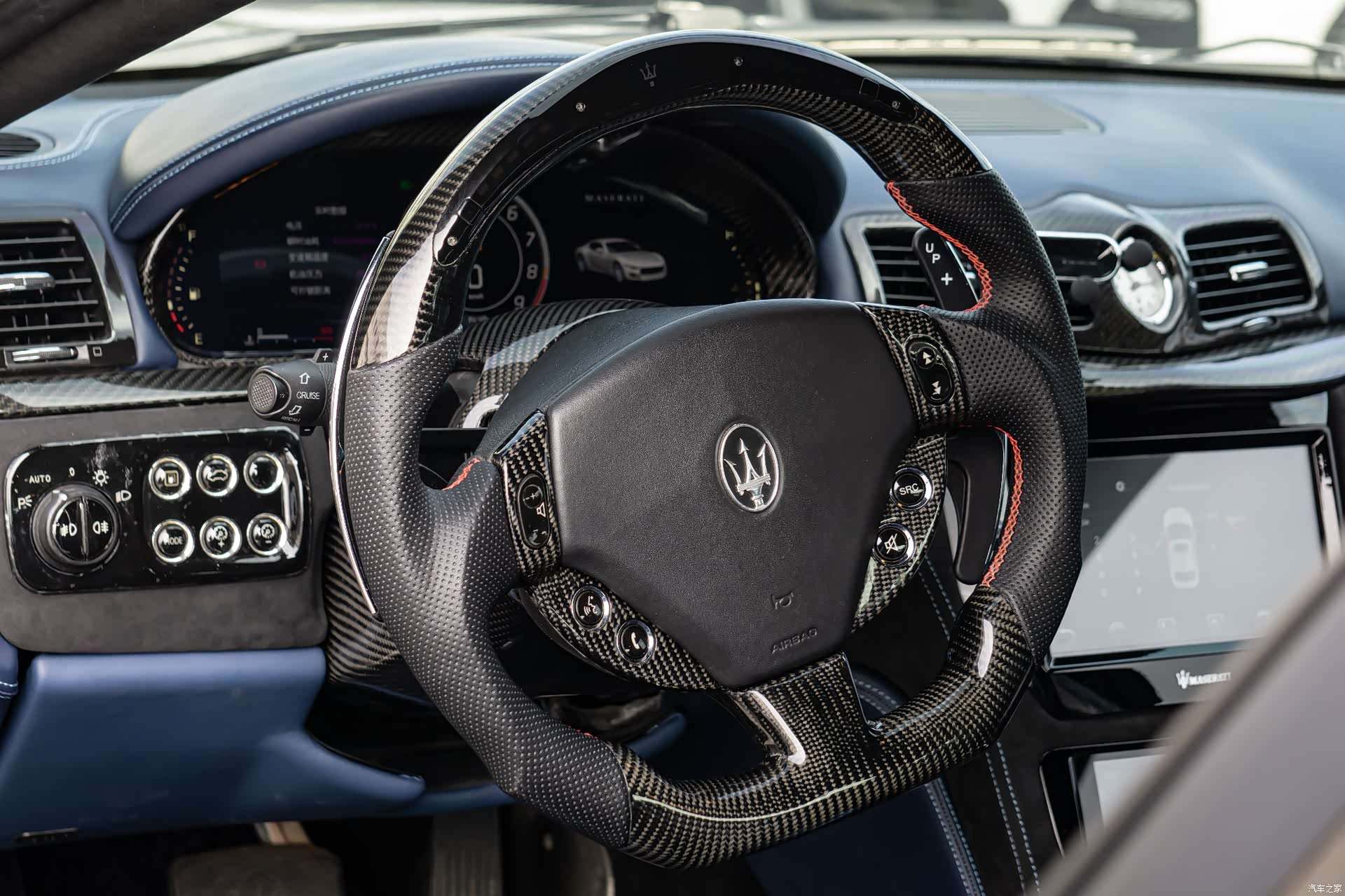 Maserati GranTurismo, 2013 15