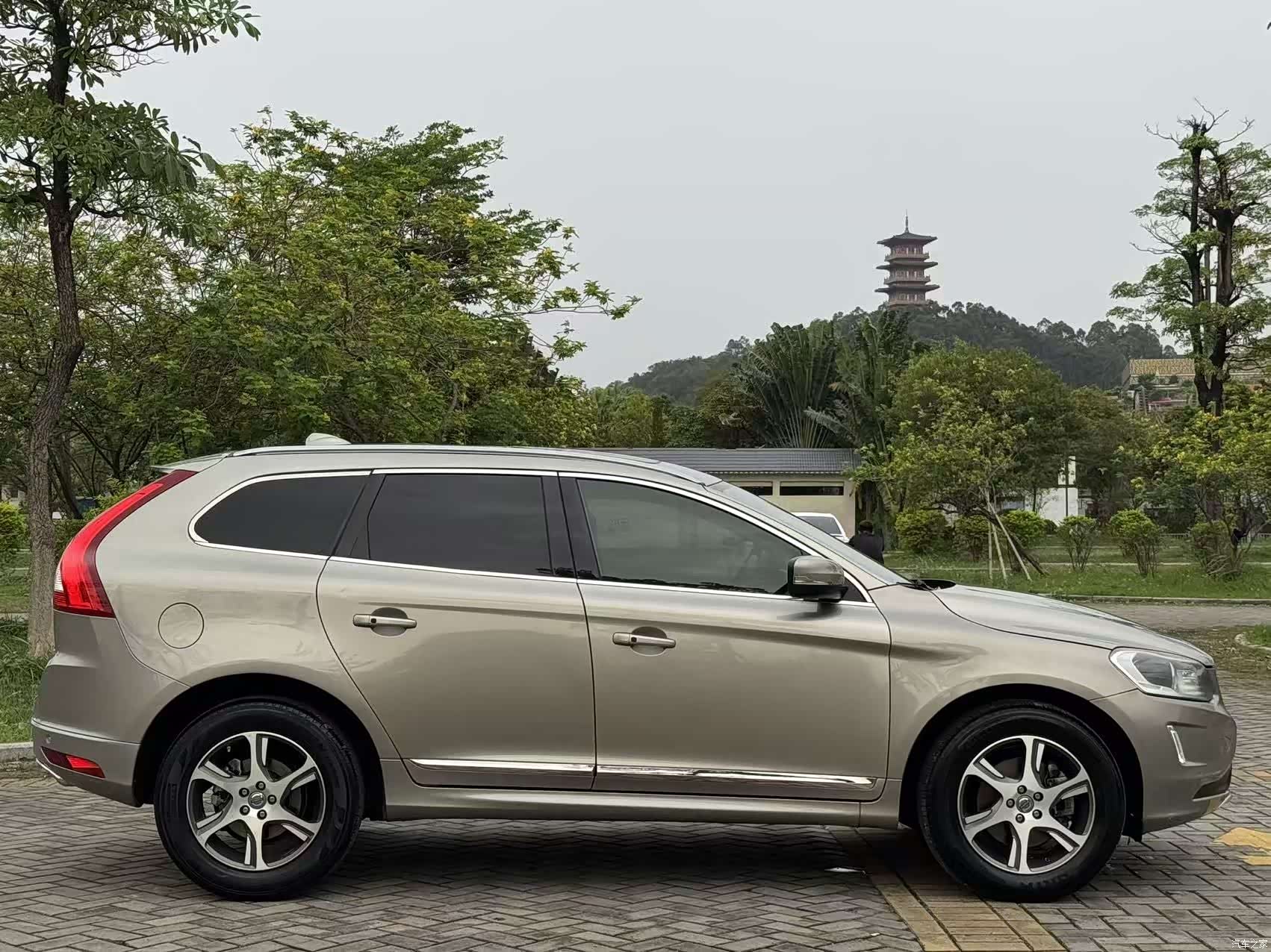 Volvo XC60, 2014 4