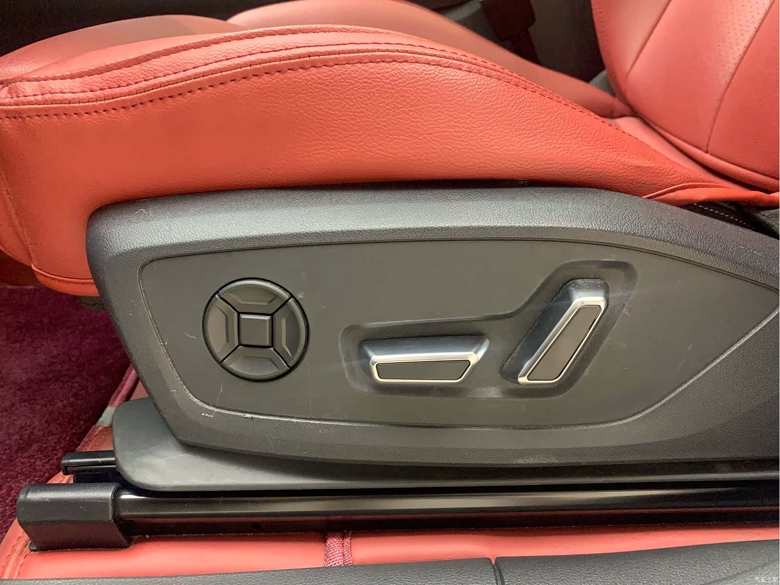 Audi Q3, 2023 16