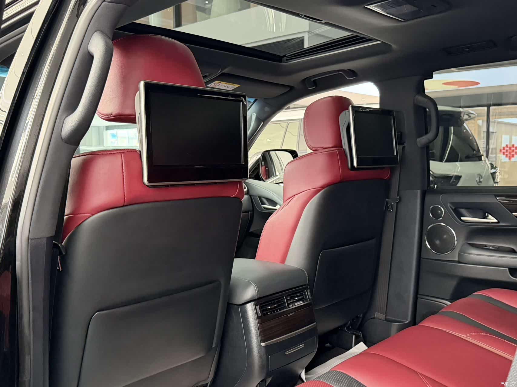 Lexus LX, 2020 11