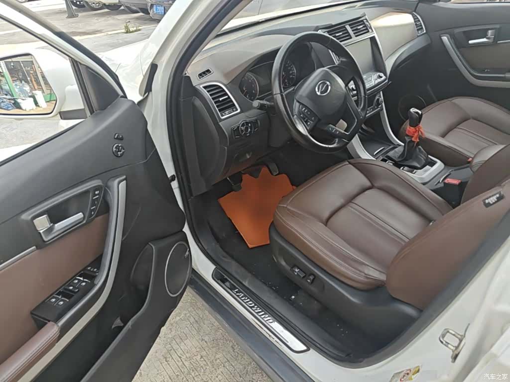 Landwind X5, 2017 16