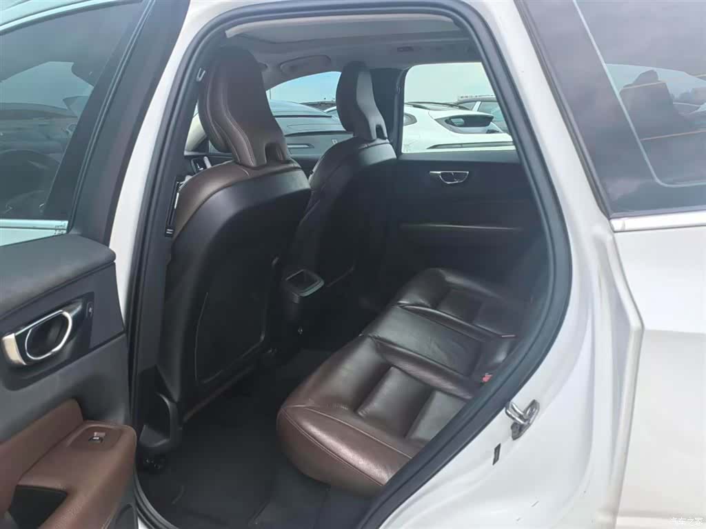 Volvo XC60, 2019 9