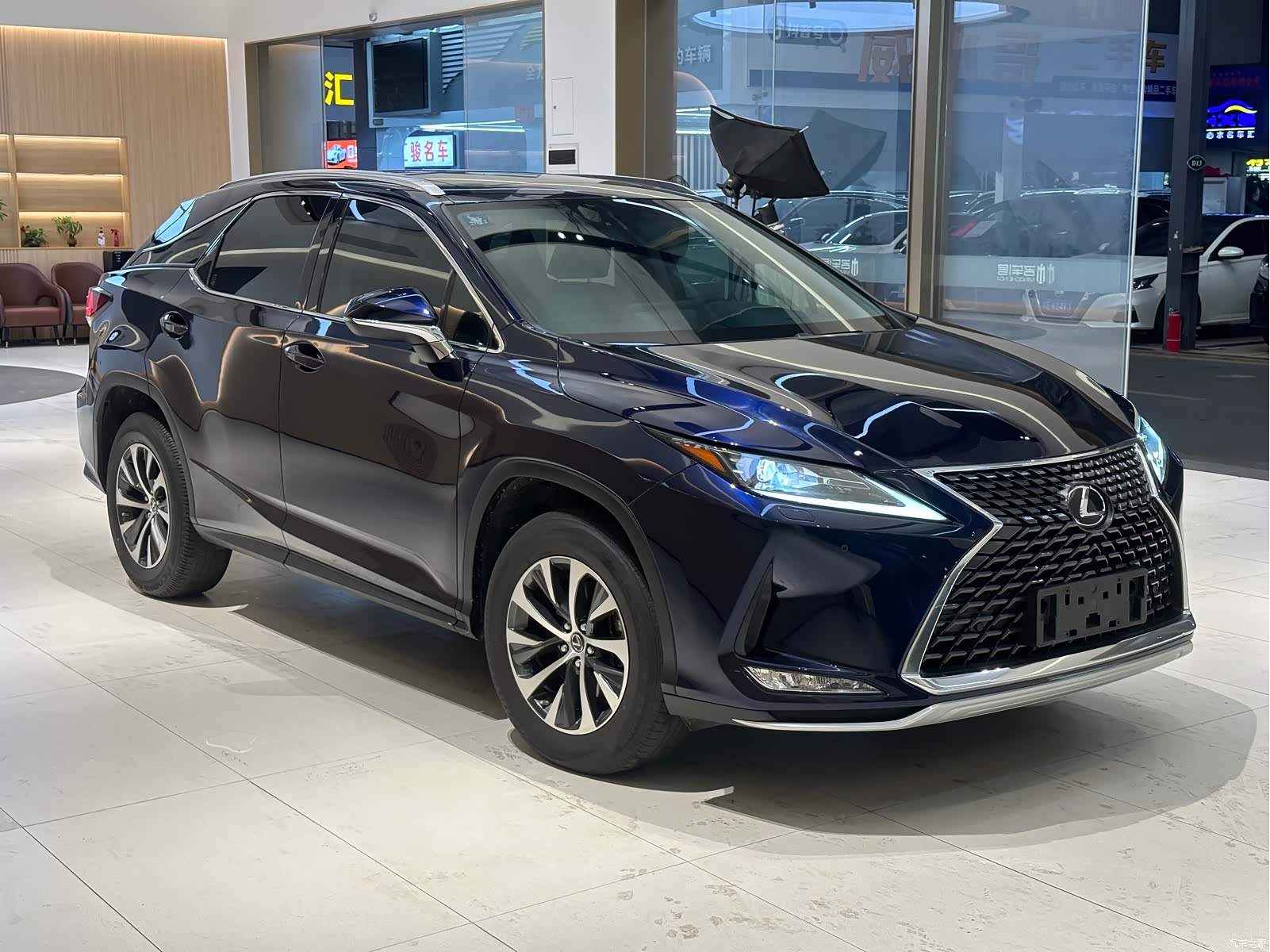 Lexus RX, 2020 3