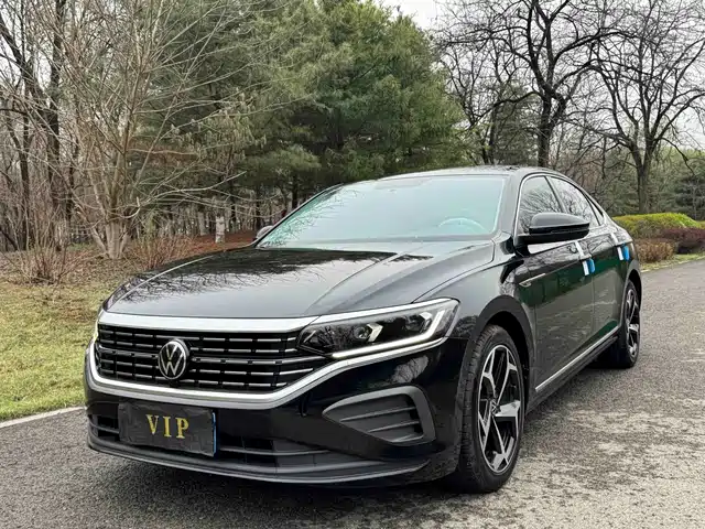 Volkswagen Passat 2024 — купить из Китая под заказ
