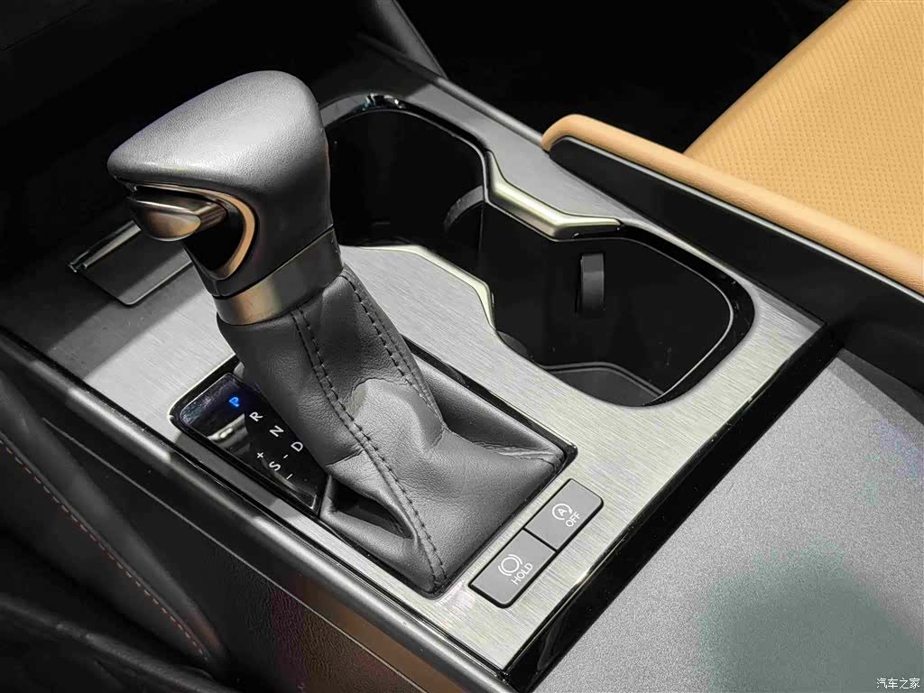 Lexus ES, 2023 10