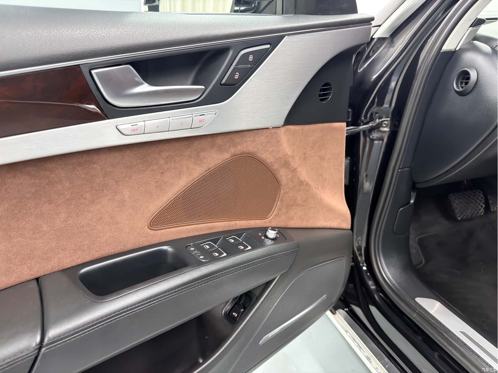 Audi A8L, 2013 18