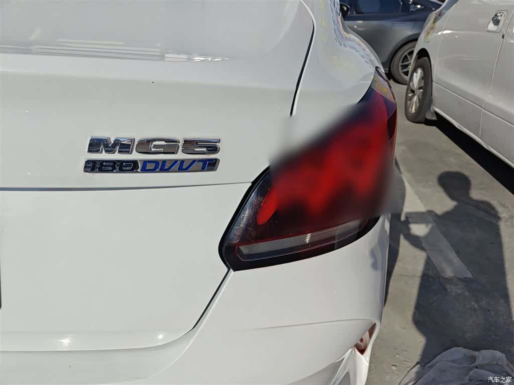 MG MG5, 2022 8