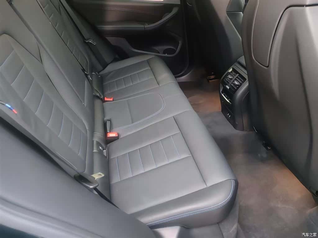 BMW X3, 2024 10