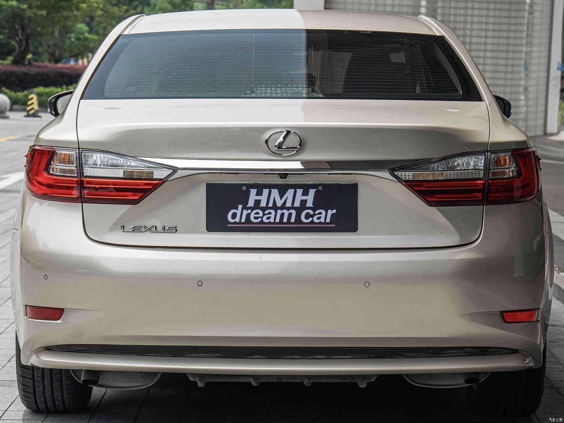 Lexus ES, 2016 7