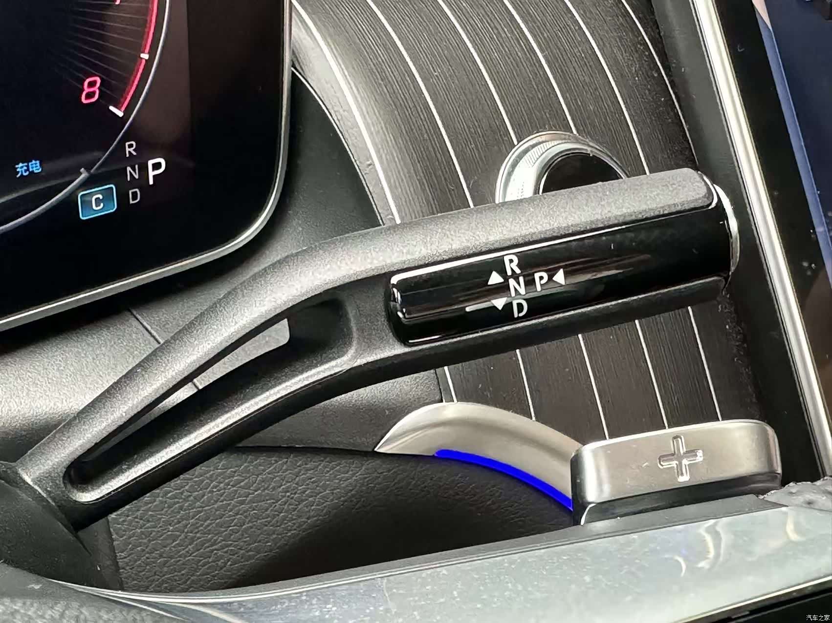 Mercedes-Benz GLC, 2024 13