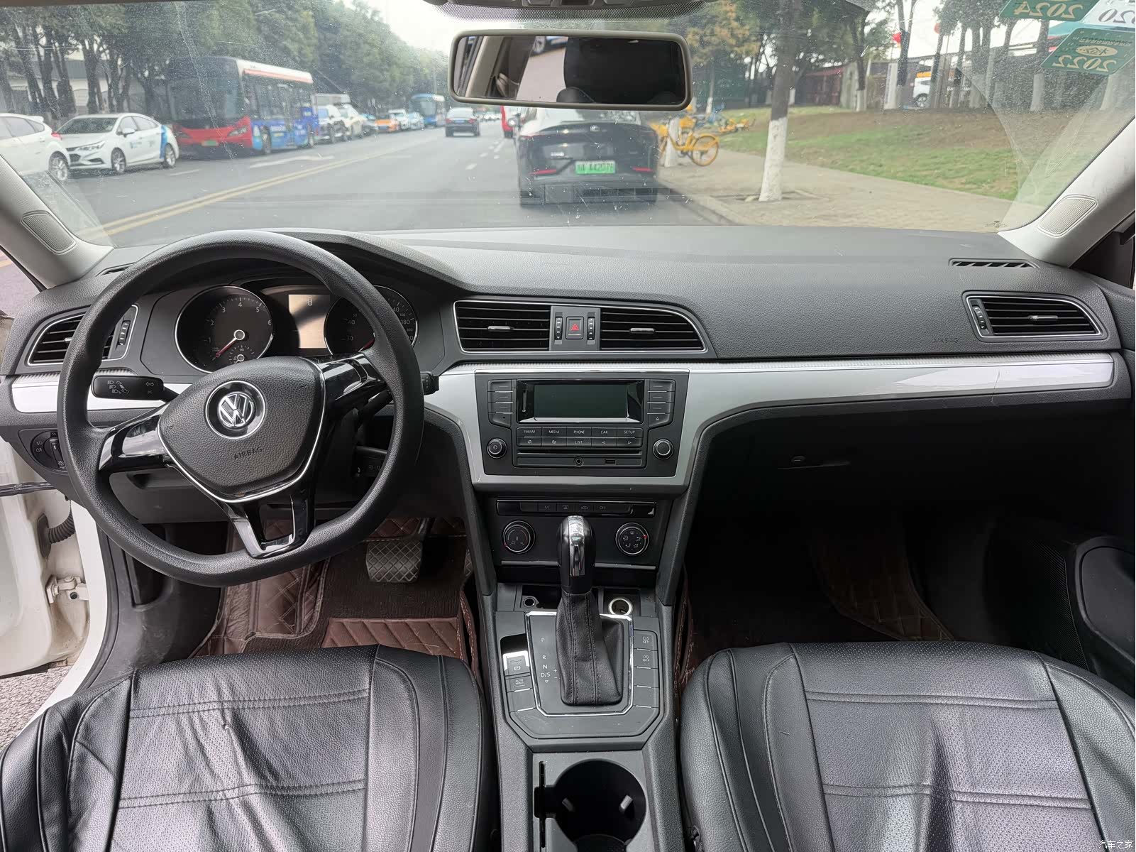 Volkswagen Lamando, 2018 13