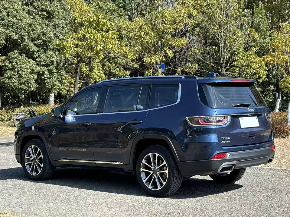 Jeep Grand Commander