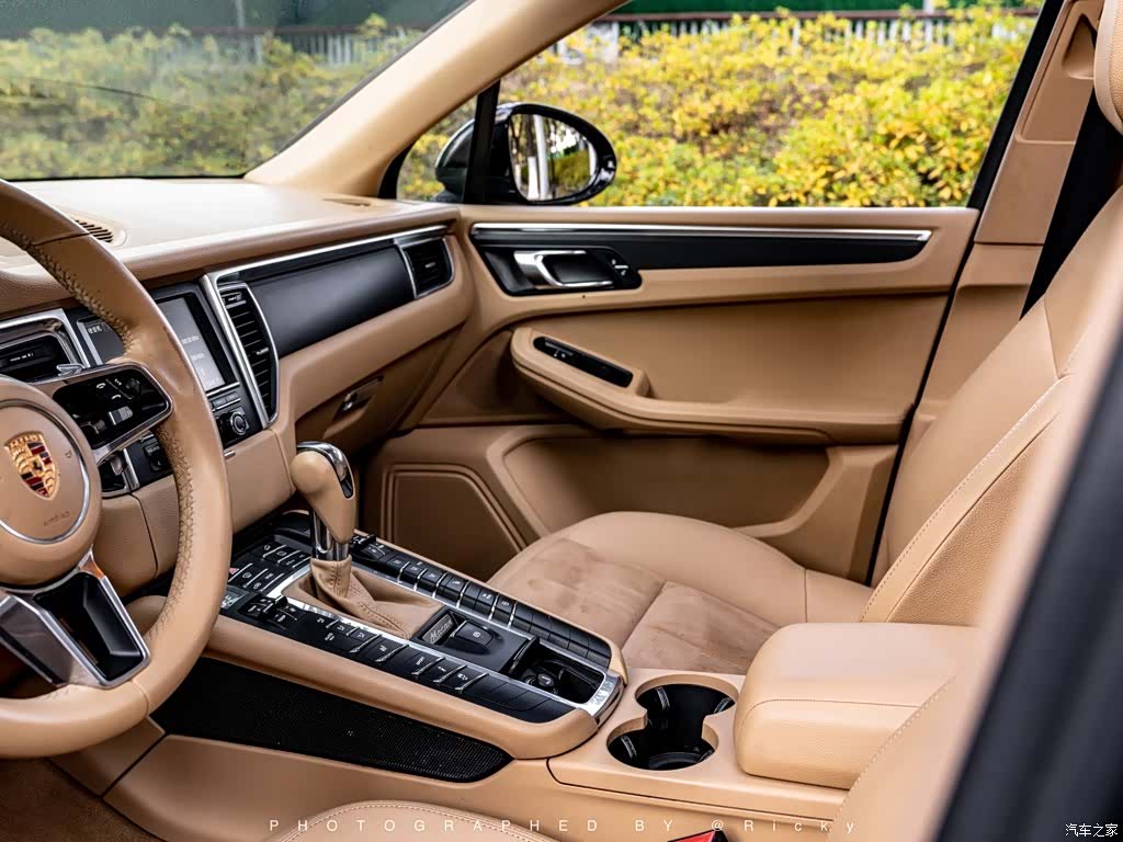 Porsche Macan, 2015 все фото
