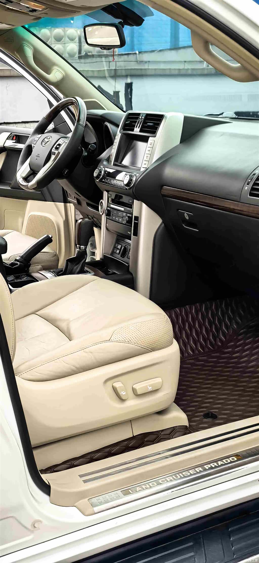 Toyota Prado, 2011 22