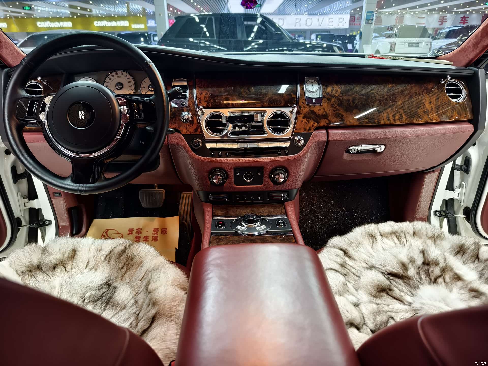 Rolls-Royce Ghost, 2011 8
