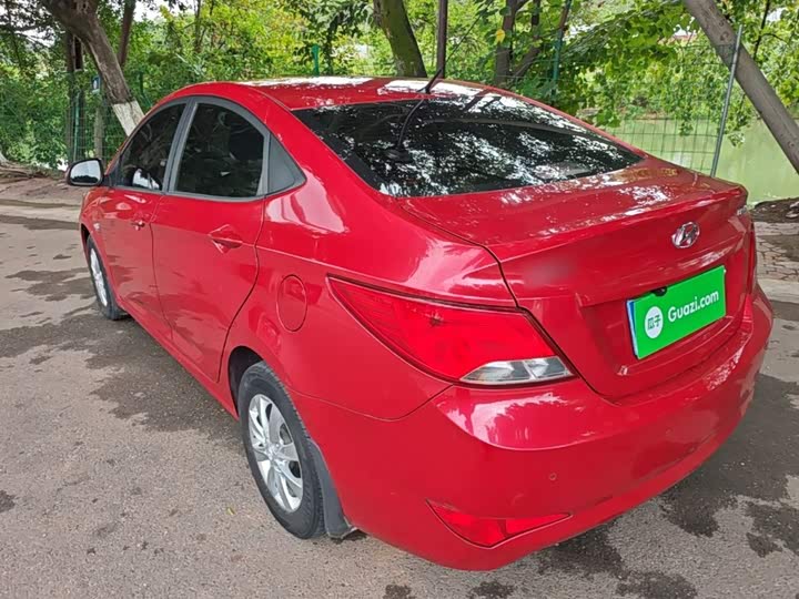 Hyundai Solaris 2014 1.4L МКПП zhi neng xing GLS