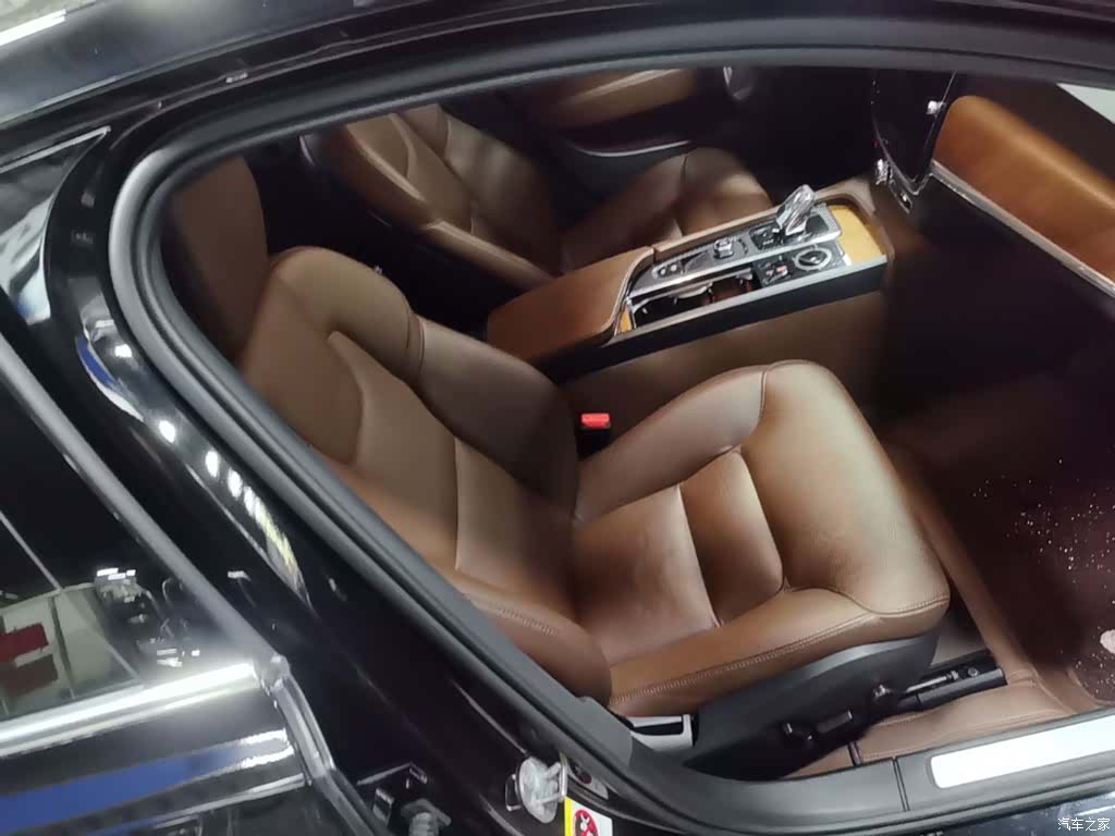Volvo S90, 2023 25
