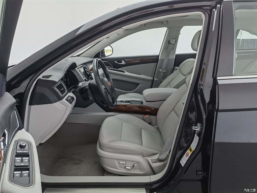 Hongqi H7, 2016 10