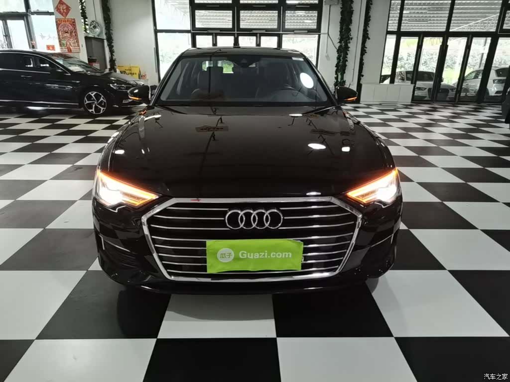 Audi A6L, 2021 3