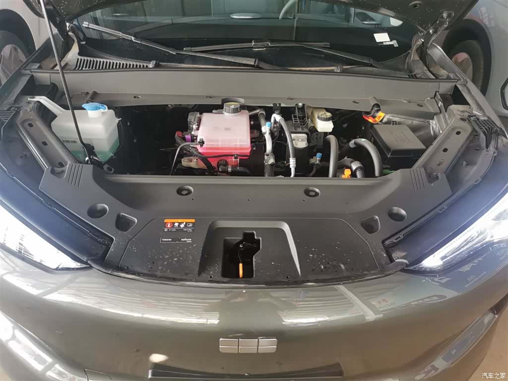 Geely Galaxy E5, 2026 20