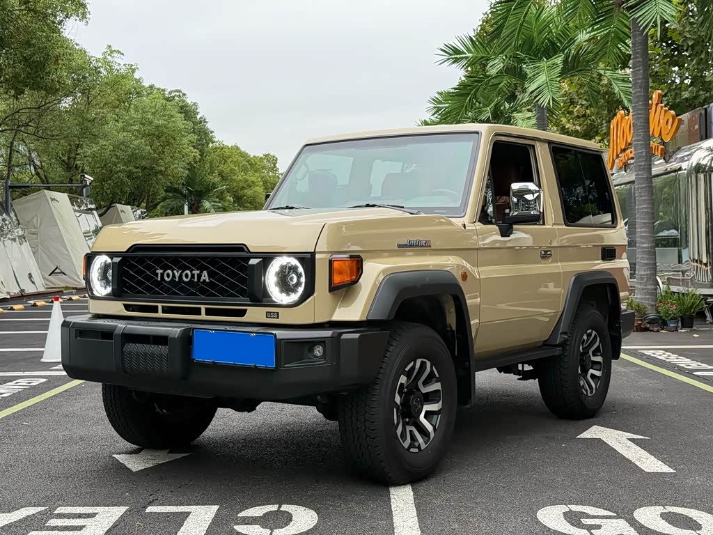 Toyota Land Cruiser LC71 2025 4.0L AT