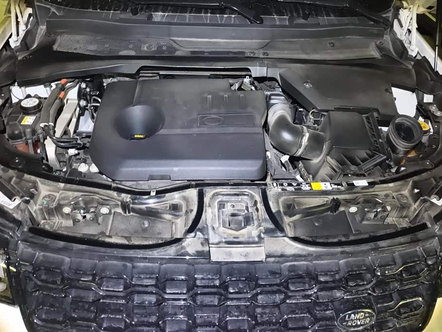 Land Rover Discover sources for sports