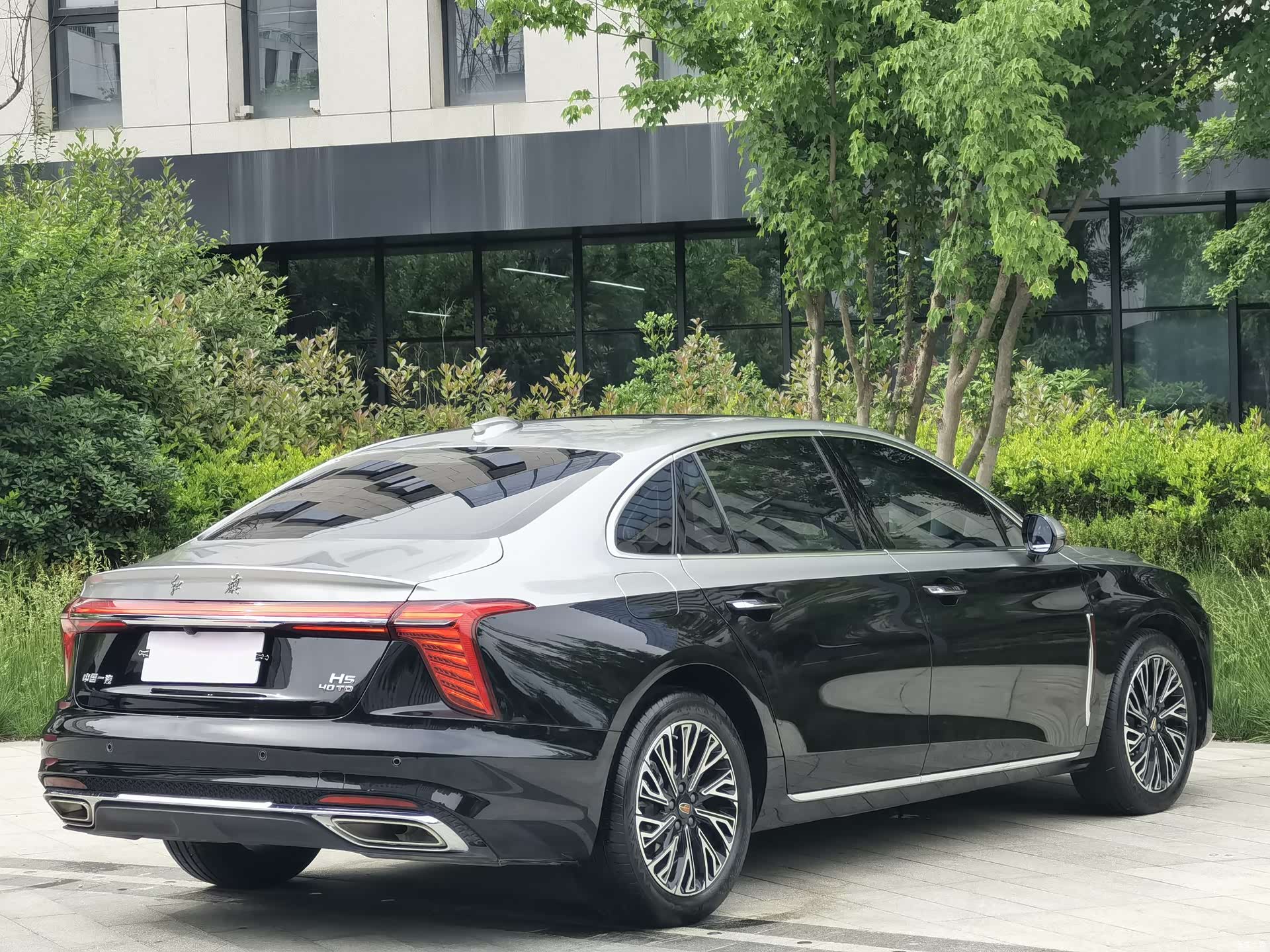 Hongqi H5, 2024 все фото