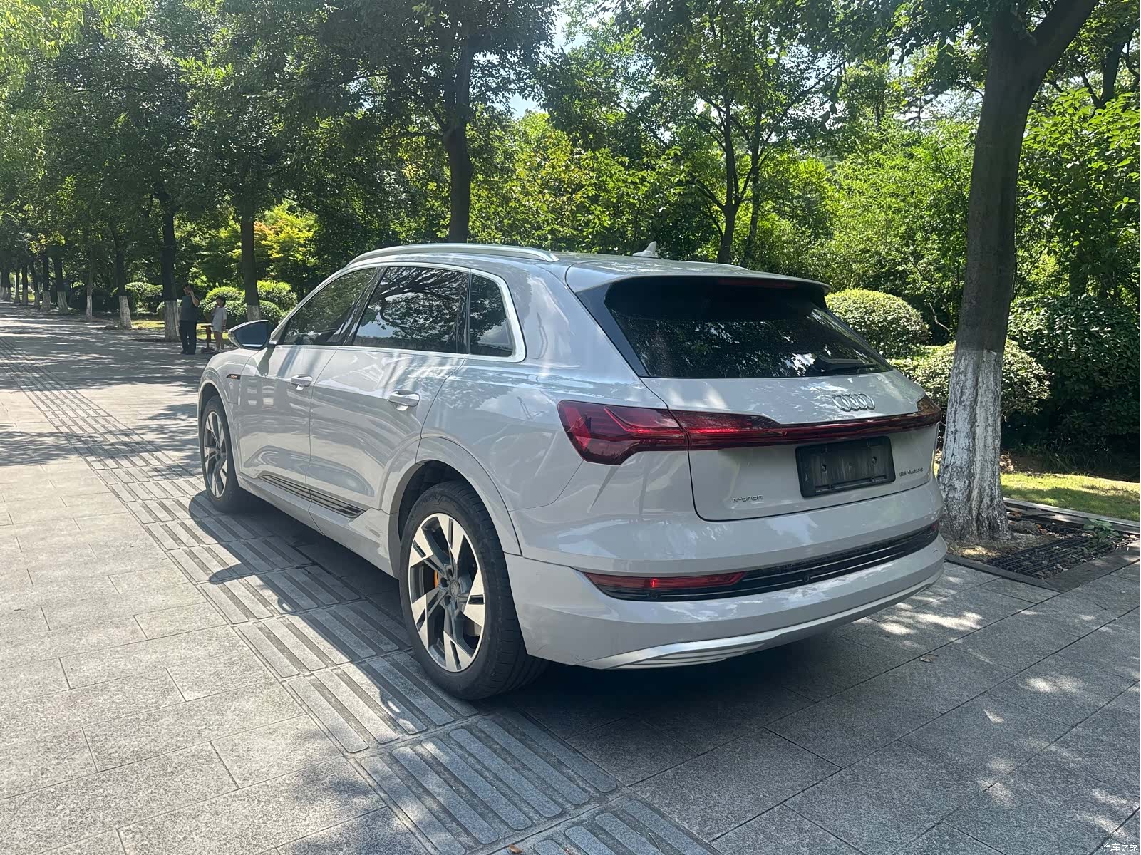 Audi e-tron, 2021 7