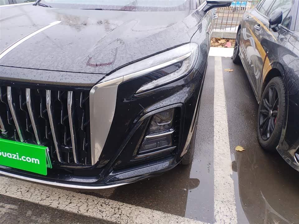 Hongqi HS3 PHEV